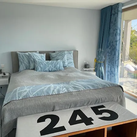 Seesucht-apartment No86 Mit Terrassen, Sauna & Pool Apartament Bodman-Ludwigshafen